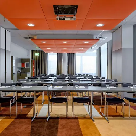 Novotel Muenchen Airport - Newly Renovated Hotel 4*