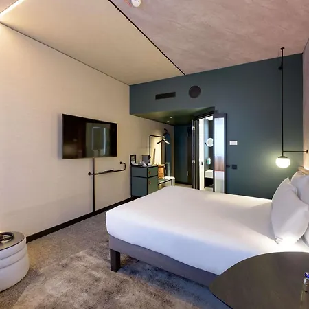 Novotel Muenchen Airport Hotel 4*