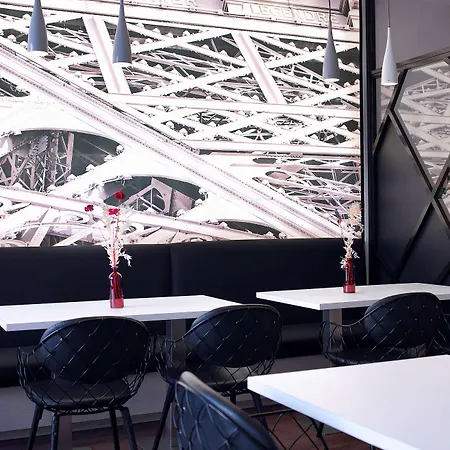 מלון Novotel Muenchen Airport פרייזינג