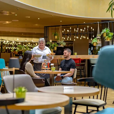Hotel Novotel Muenchen Airport - Newly Renovated Freising