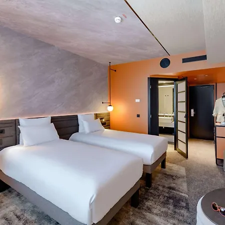 Novotel Muenchen Airport - Newly Renovated 4* Freising