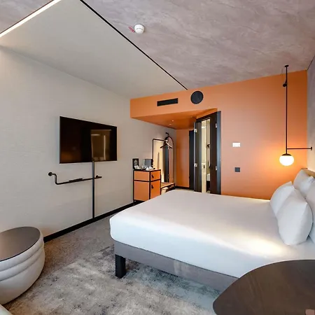 Novotel Muenchen Airport 4*