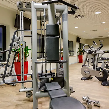 Hotel Novotel Muenchen Airport 4*