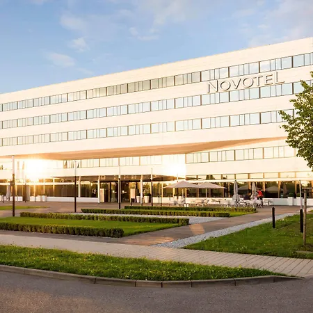Novotel Muenchen Airport Hotel 4*