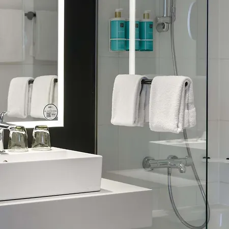 Novotel Muenchen Airport Hotel 4*