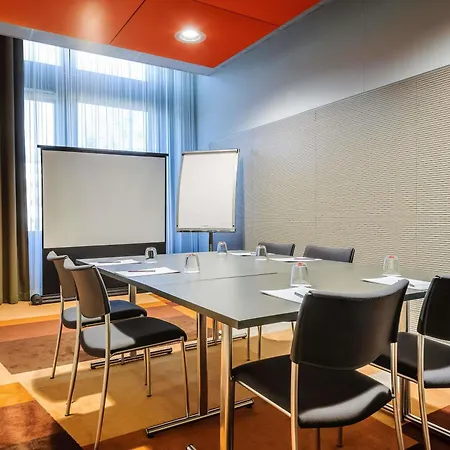 Novotel Muenchen Airport 4*