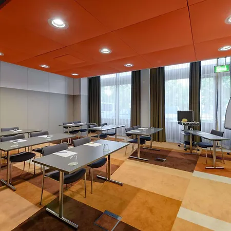 Novotel Muenchen Airport 4*
