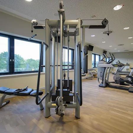 Novotel Muenchen Airport מלון 4*