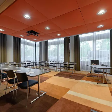 מלון Novotel Muenchen Airport 4*
