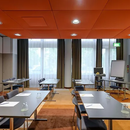 Novotel Muenchen Airport 4*